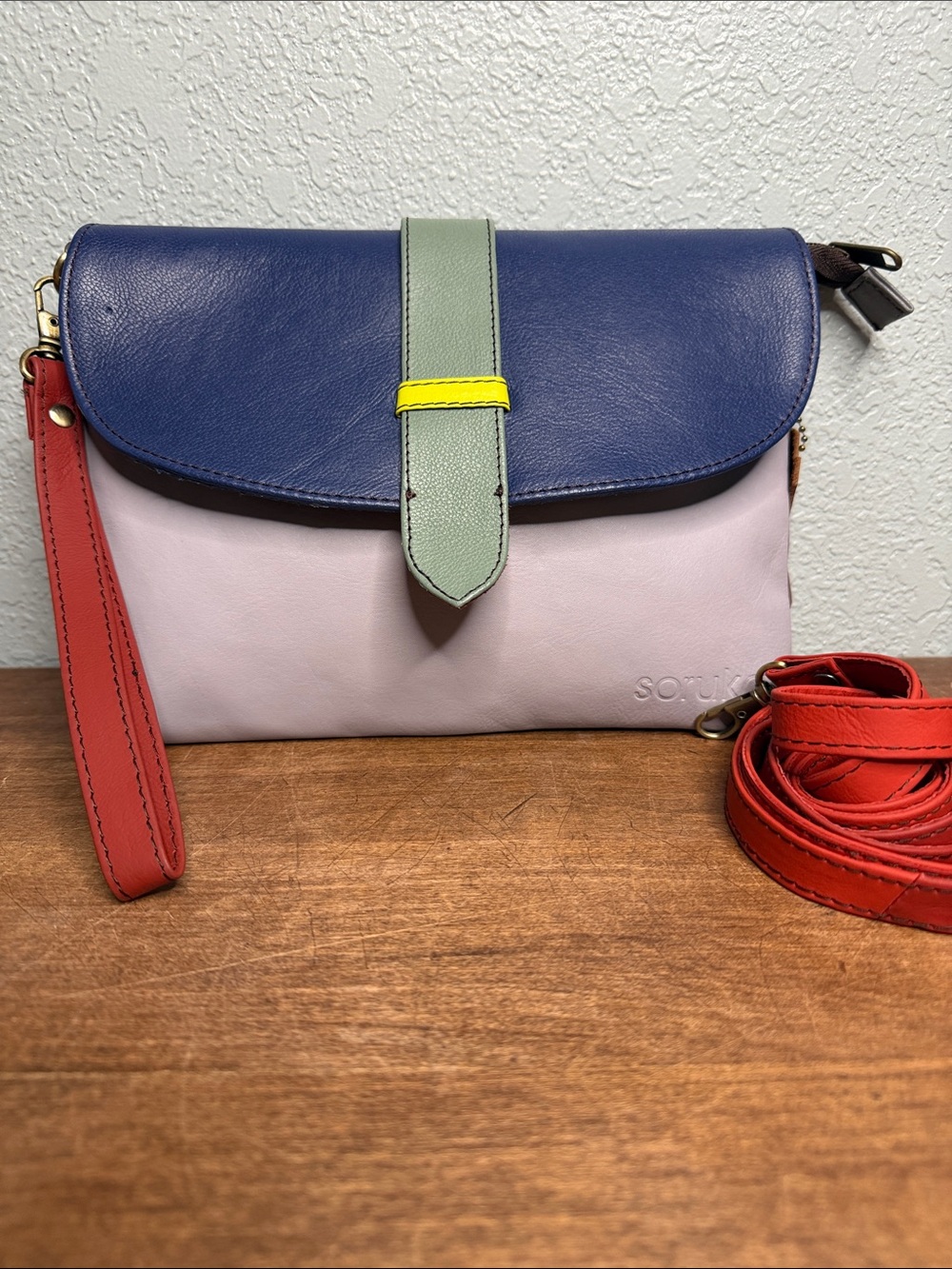 Soruka All Leather Crossbody